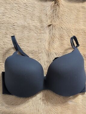 Maidenform Black Seamless Molded Bra